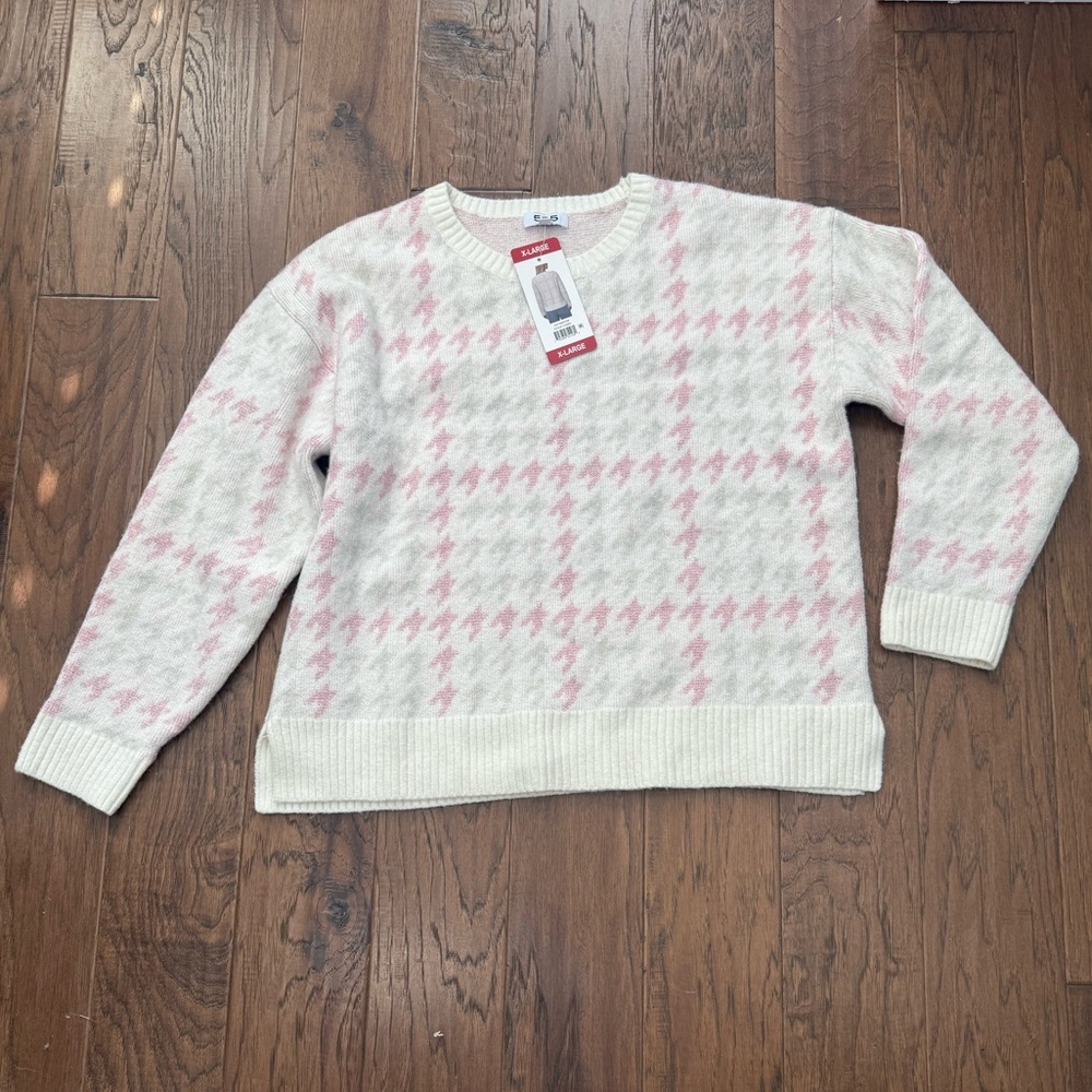 NWT 525 America Pink and White Houndstooth Sweater size XL